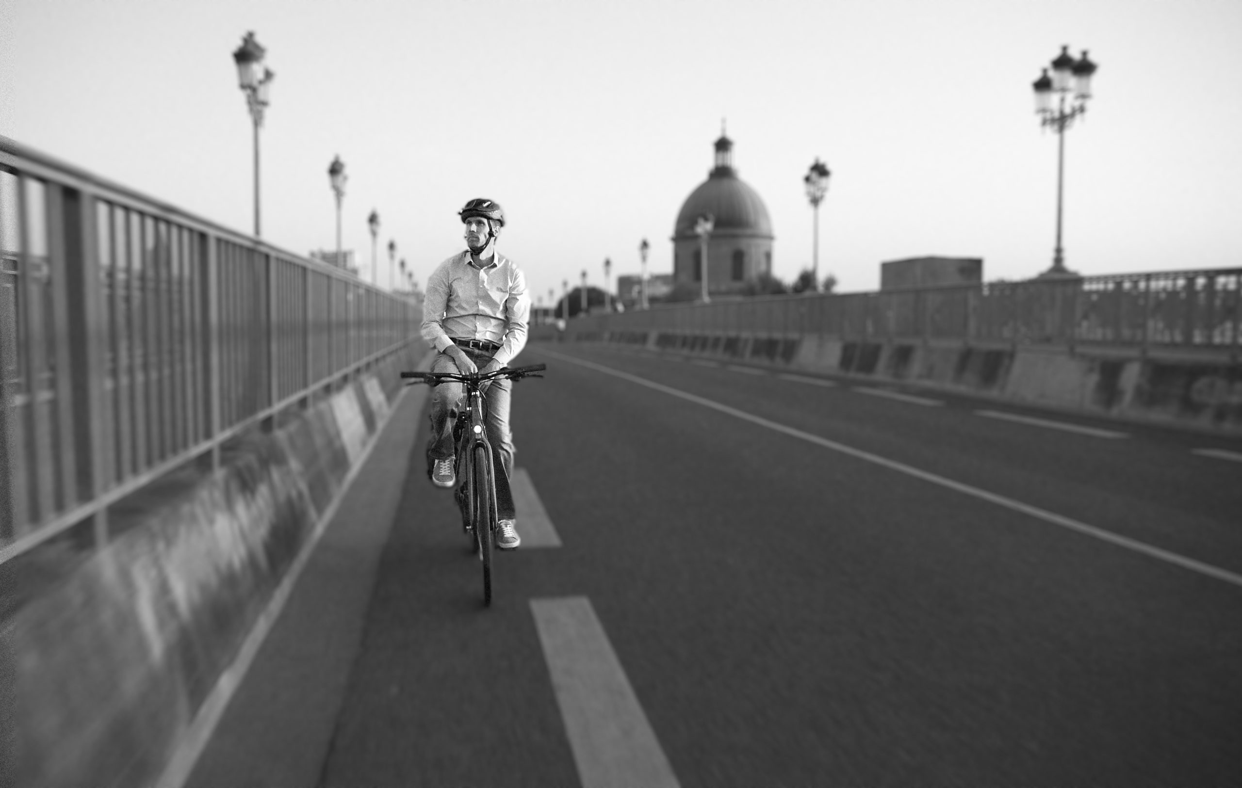 LE GOUT DE LA POLITIQUE - MAXIME EN QUETE D'EQUILIBRE © VEO PRODUCTIONS